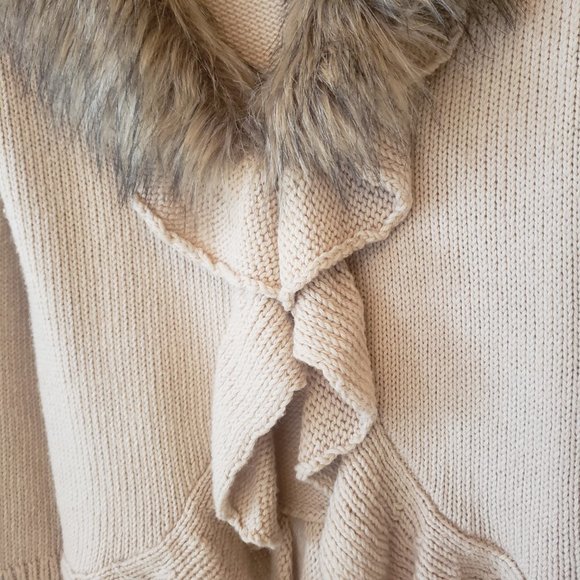 Chico's Sweater with Removable Faux Fur Collar Size 0 - Picture 6 of 9